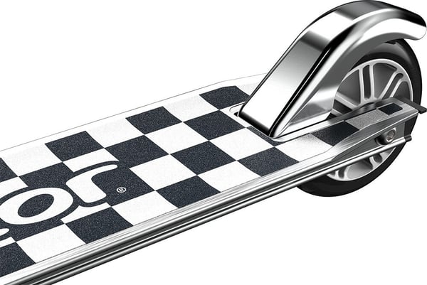 Razor Model A barnskoter utcheckad