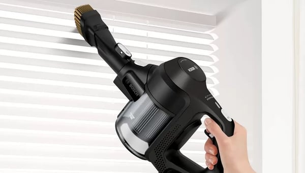 Bosch Serie 6 BBS611BSC varsi-imuri/sähköharja 2-in-1 varsi-imuri Akku Kuiva Pölypussiton Musta 2.5 Ah