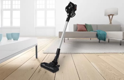 Bosch Serie 6 BBS611BSC varsi-imuri/sähköharja 2-in-1 varsi-imuri Akku Kuiva Pölypussiton Musta 2.5 Ah