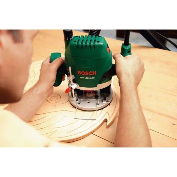 Bosch-jyrsin - POF 1400 ACE (1400 W. Toimitetaan lisävarustesarjan kanssa)