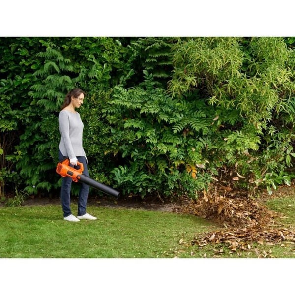 BLACK+DECKER BCBL200L-QW Akku-aksialblæser - 18V - 2Ah - Luftstrøm på 580m3/t + 1 x 18V - 2Ah batteri + 1 x 2Ah oplader