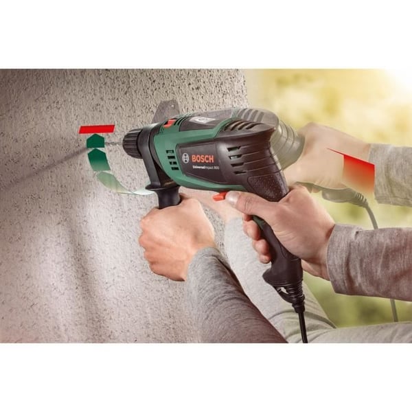 Bosch Sladdborrhammare - UniversalImpact 800 (800W. 14 mm betong. 30 mm trä. Levereras med tillbehör)