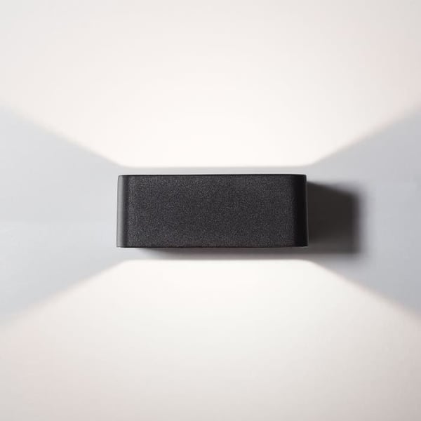Utomhusvägglampa - BRILLIANT - GOLDA - LED 7W 660lm 3000K - Svart