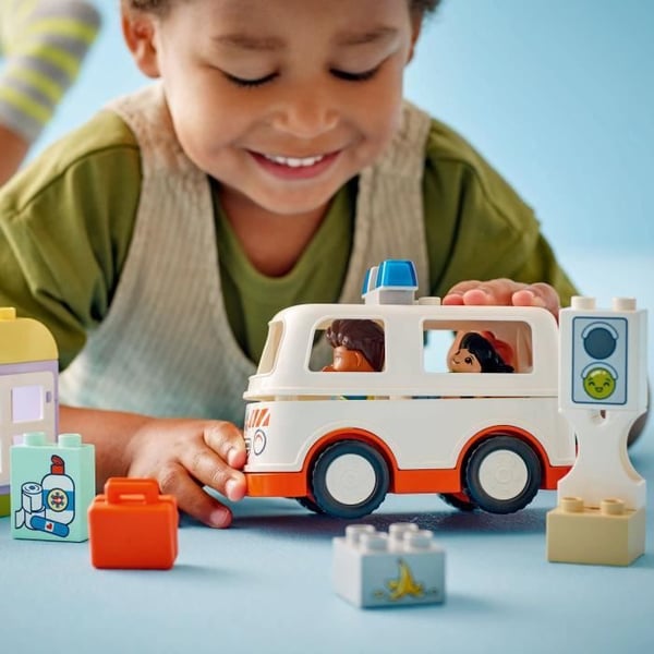 LEGO DUPLO 10447 Ambulance og Chauffør - Interaktivt legetøj til børn fra 2 år