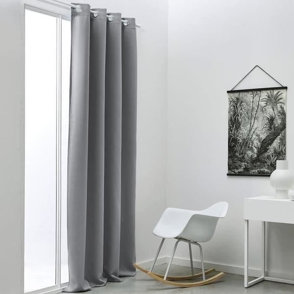 Mörkläggningsgardin med öljetter. Enfärgad grå. 140x240 cm