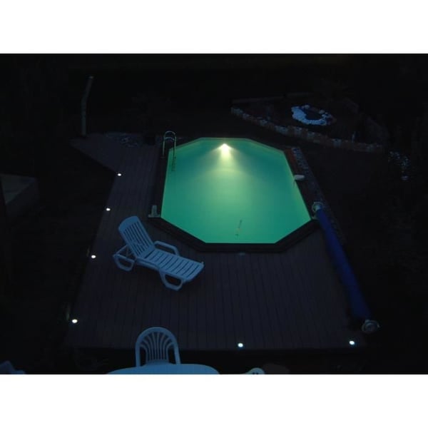 UBBINK 350 hvid LED spotlight til træpools - ABS - IP68 - 24W - 12VAC/50Hz - 2 års garanti