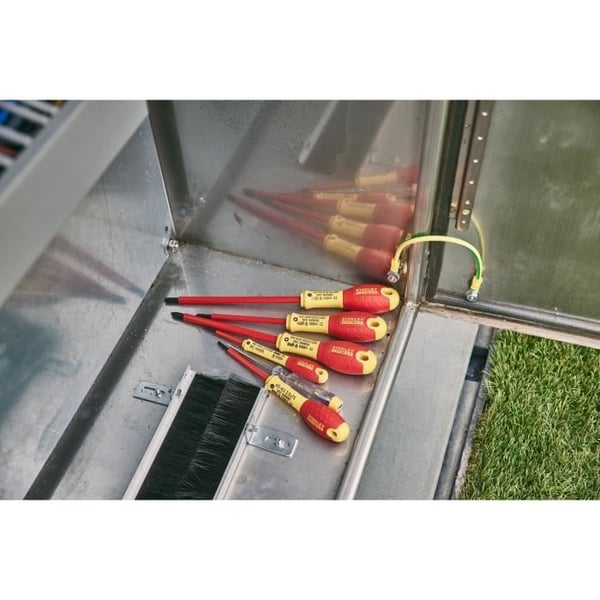 Set med 6 isolerade skruvmejslar 1000V - STANLEY FATMAX - 0-65-443 - Elektriker + Pozidriv + Testare