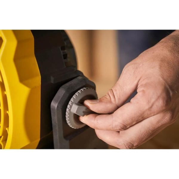 Fläkt - STANLEY - SFMCE001B-XJ - 3 hastigheter - 1100 m3/h - 8 timmars autonomi