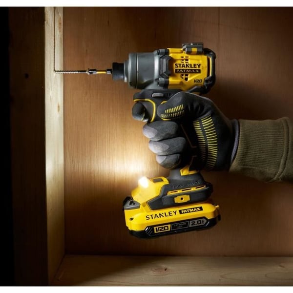 Slagskruvdragare - STANLEY - SFMCF830D2K-QW - 203 Nm - 18V - 2 x 2 Ah batterier