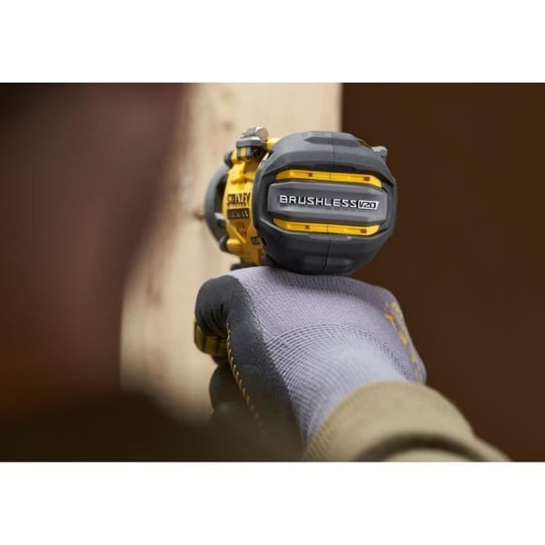 Slagskruvdragare - STANLEY - SFMCF830D2K-QW - 203 Nm - 18V - 2 x 2 Ah batterier