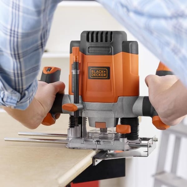 BLACK+DECKER 1200W ledningsbaseret router (leveres med 7 tilbehør) - KW1200E-QS