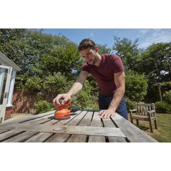BLACK+DECKER 230W 125mm el-excentersliber (Leveres med 1 støvopsamlingspose + 1 slibemiddel) - BEW210-QS