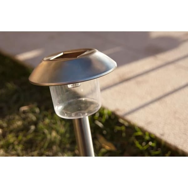 Set med 8 svala vita LED-solcellsfyrar - ALESIA - LUMISKY - Metall - Utomhus