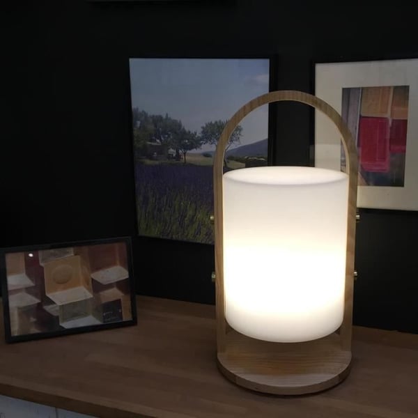 Woody LED-utomhuslykta - LUMISKY - Vit - Skandinavisk design - Handtag i naturträ - 10 timmars batteritid