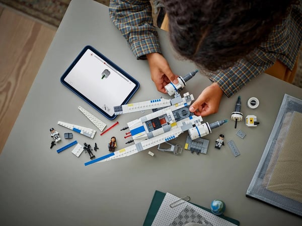 LEGO STAR WARS 75399 Kapinallisten U-siipinen tähtihävittäjä