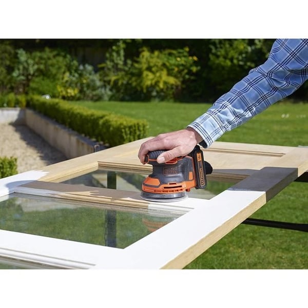 BLACK+DECKER 18V Akku-excentersliber - BDCROS18N-XJ - Kraftig - Ergonomisk design