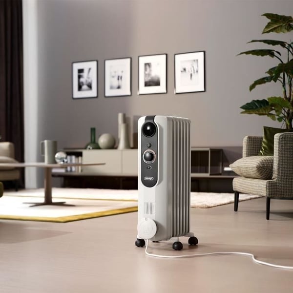 Oliefyldt radiator - DELONGHI - 1500 W - Op til 45 m2 - Mobil - Antifrostfunktion - Grå