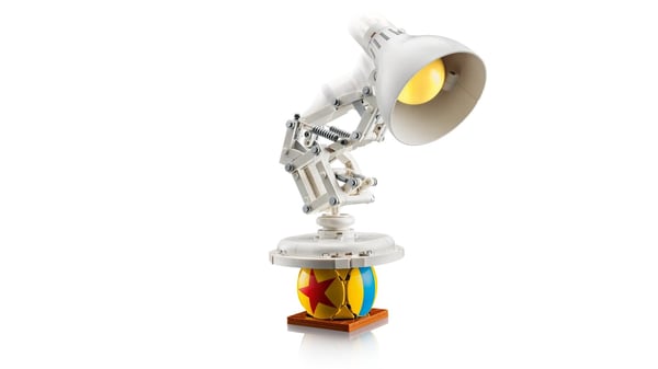 LEGO IDÉER 21357 Disney Pixar Luxo Jr.
