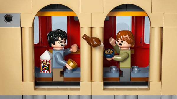 LEGO HARRY POTTER 76450 Bokvrå: Hogwarts Express