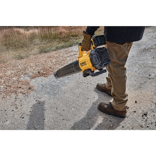 DeWALT DCMBL562P1-QW sladdlös lövblås 200 km/h Svart. Gul 18V Litiumjon (Li-jon)