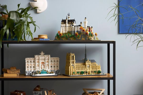 LEGO ARCHITECTURE 21063 Neuschwanstein Slot