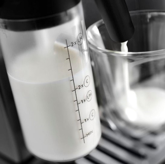De'Longhi Magnifica Evo Täysautomaattinen espressokeitin 1,8 L