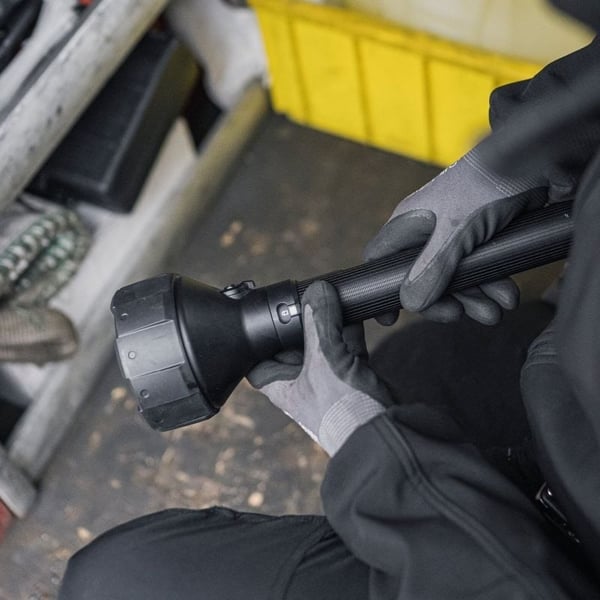 Ledlenser P21R svart handledsficklampa
