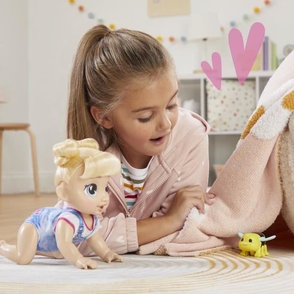 Baby Alive. Harper Hugs Kravlende. 27 cm elektronisk dukke, der kravler. Blond hår. Fra 3 år