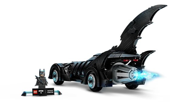 LEGO BATMAN 76304 Batman För Alltid Batmobilen