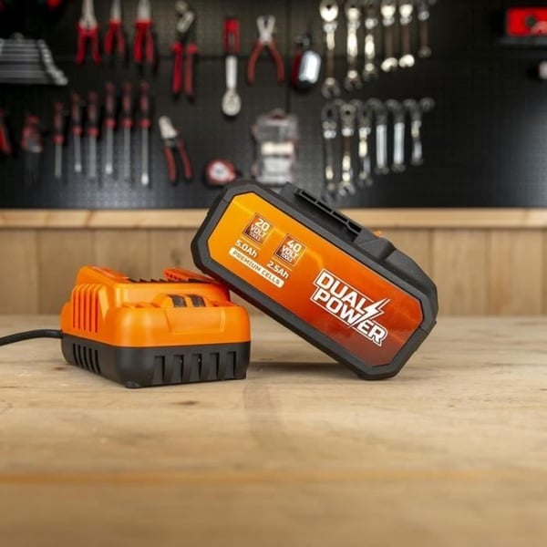 Akku ja laturi - Dual Power - POWDP90640 - 2,5 Ah/5,0 Ah 2 x 20 V akku ja laturi - Akkukäyttöiset tee-se-itse-työkalut