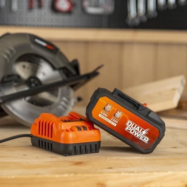 Akku ja laturi - Dual Power - POWDP90640 - 2,5 Ah/5,0 Ah 2 x 20 V akku ja laturi - Akkukäyttöiset tee-se-itse-työkalut