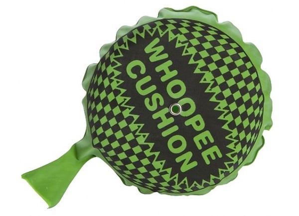 Leksaker Pruttkudde 80305 Brakare Whoopee Cushion Självuppblåsba