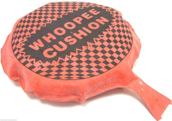 Legetøj Pruttepude 80305 Whoopee Cushion Selvoppustelig