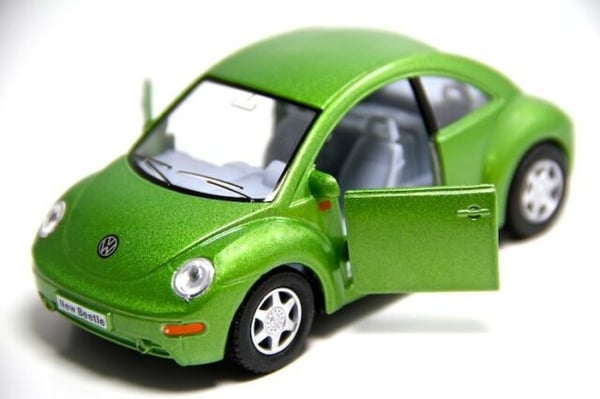 Robetoy Autot Cars 61206 12cm metalli 1:36 Volkswagen New Beetle