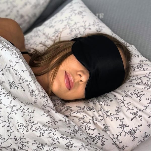 Sidenögonmask bekväm för sömn 100% mullbärssilke - svart