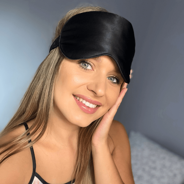 Sidenögonmask bekväm för sömn - svart
