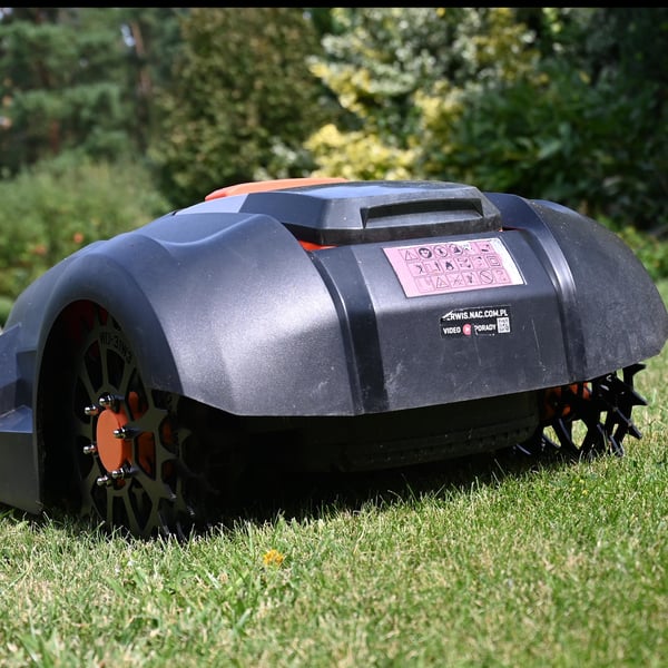 NAC RLM1500-NG hjul rostfritt stål 3 mm för robotgräsklippare