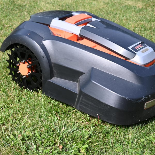 NAC RLM1500-NG hjul rostfritt stål 3 mm för robotgräsklippare