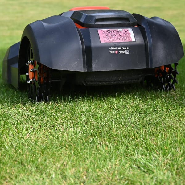 NAC RLM1500-NG hjul rostfritt stål 3 mm för robotgräsklippare