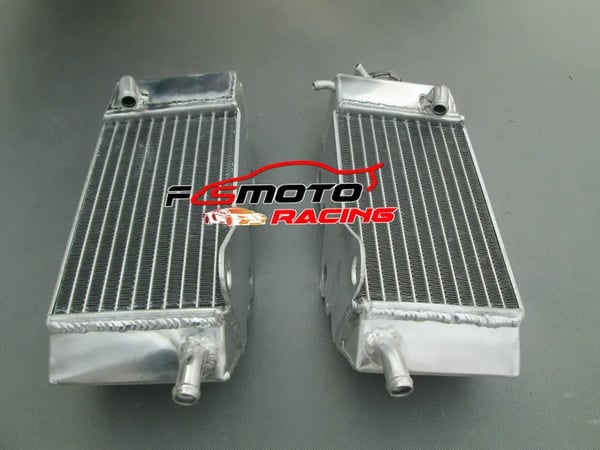 Radiator, Aluminium Material, Dimensioner 18x15x2 tommer, Kompatibel med Honda CR125 CR250 1983, Forbedret Køleeffektivitet, Direkte Montering