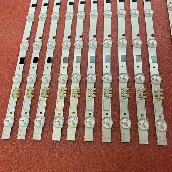 LED Baggrundsbelysning Strimmel, Kobbermateriale, 1150mm Dimensioner, 10 Højre + 10 Venstre LED'er, Spænding: 90 - 260 V, Lysstrøm: 60