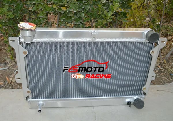 Aluminiumkøler til Mazda R100, Optimal Køleydelse, Nem Installation, Fuld Pakke