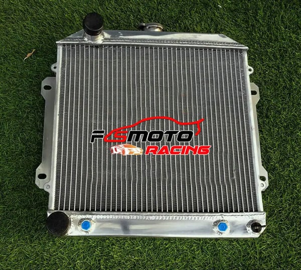 5 ROW Aluminium Radiator, Høj Køleeffektivitet, Perfekt Pasform til Toyota Celica, Holdbar Konstruktion