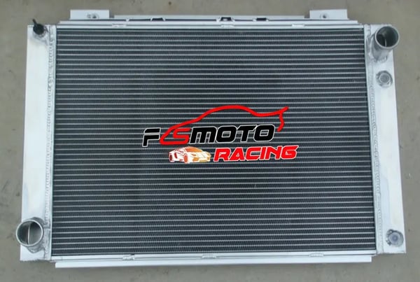 Aluminium Radiator, Kerne Dimensioner 17-3/8”x23-1/4”x2”, Samlede Dimensioner 19-3/8”x27-3/4”x2-1/4”, Indgang/Udgange 1-3/4”, 3 Rækker