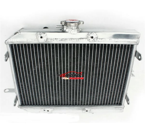 Aluminiumkøler, kerne størrelse 545 x 434 x 52 mm, samlet størrelse 665 x 460 x 70 mm, indløbs/udløbs størrelse 38 mm, 3 rækker