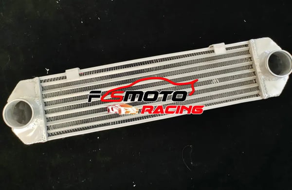Aluminium Intercooler, Øget Kølekapacitet, Kraftig Design, Præcisionspasform