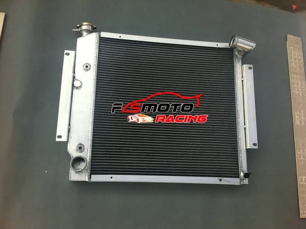 Aluminium Radiator, Kerne Størrelse 558mm x 548mm x 56mm, Kompatibilitet til International Scout II & Pickup V8, Forbedret Kølekapacitet 30%