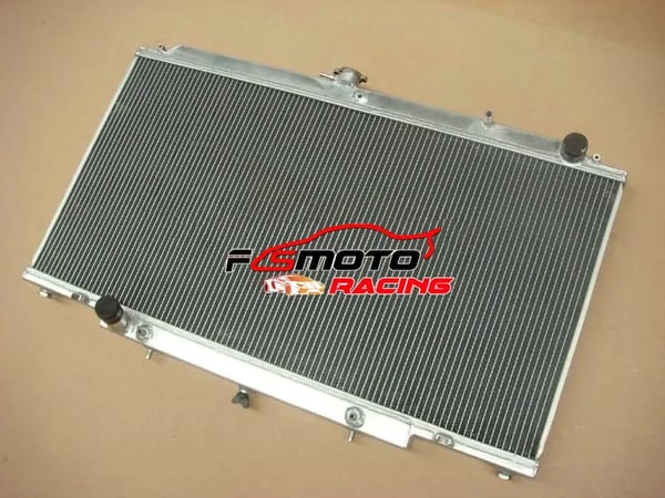 Aluminium Racing Radiator, 3 Rækker, 450mm x 908,24mm Kerne Størrelse, 587,5mm x 926mm Samlet Størrelse, 35mm Indløbs/Udløbs Diameter