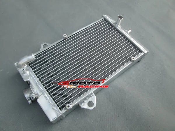 Radiator, Aluminium Materiale, Kompatibel med 2006-2012 Yamaha Raptor 700/700R, Forbedret køleydelse, Nem installation, Holdbar konstruktion