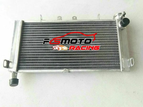 Aluminiumkøler, præcist tilpasset til CBR600F2, letvægts- og holdbar konstruktion, egnet til modeller fra 1991-1994.